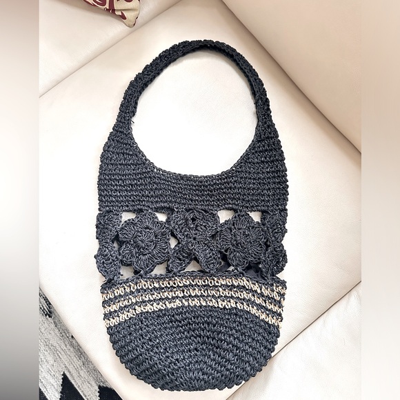 Straw woven bag by Zara ✨ - Picture 1 of 9